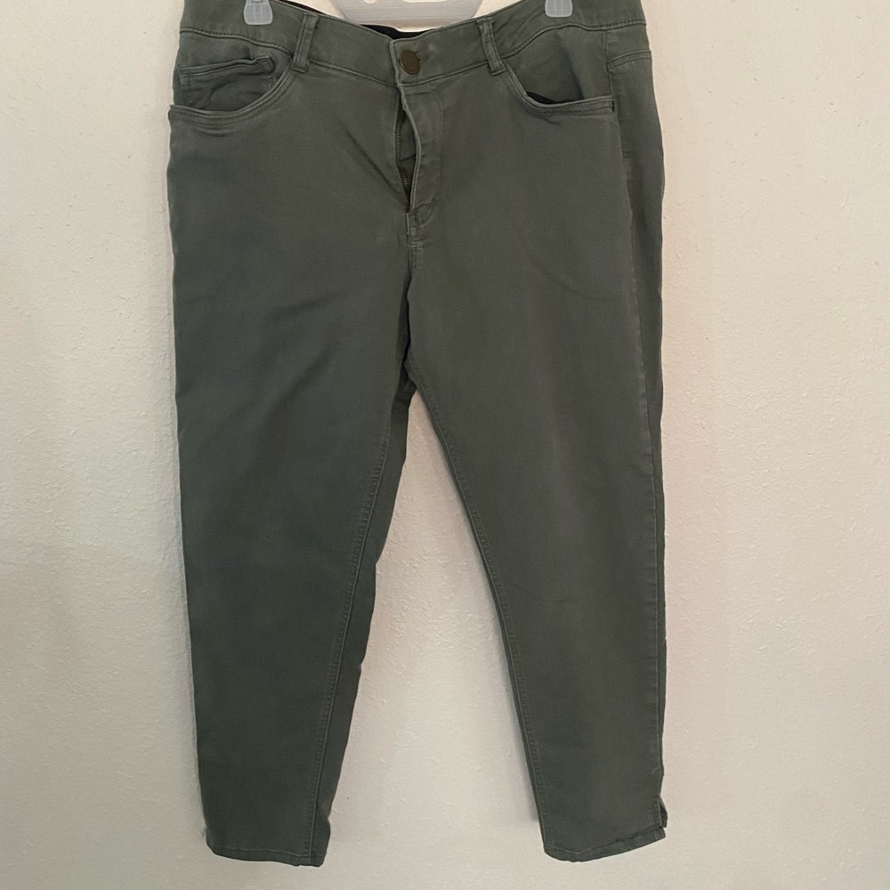 womens‎ pants